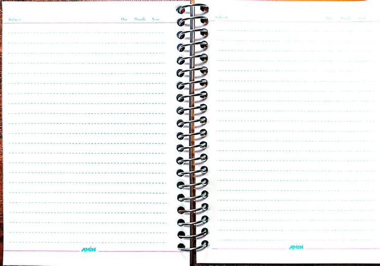 دفترچه یادداشت خط دار