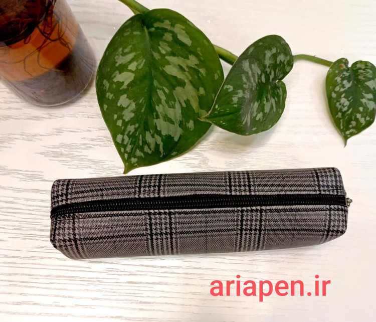 خرید جامدادی طرح چهارخونه