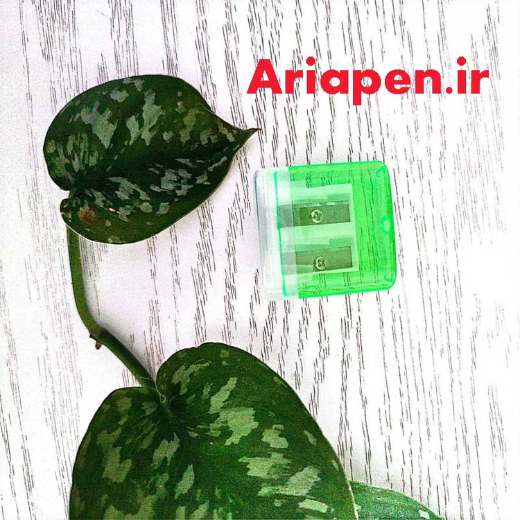 مداد تراش مخزن دار دوتیغه