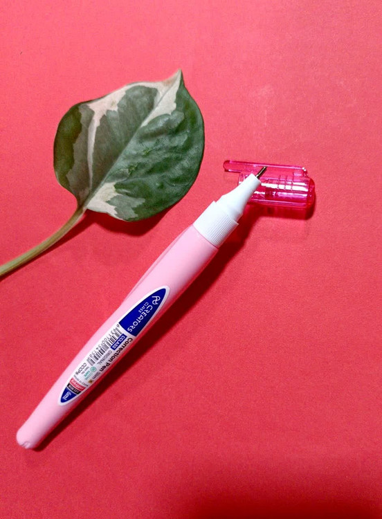 لاک غلط گیر پاستلی صورتی