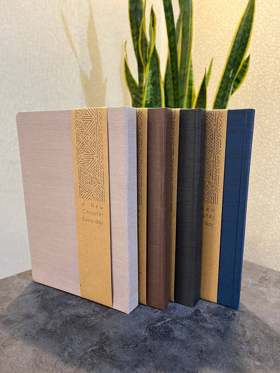 لیست قیمت سالنامه 1405 با چاپ اختصاصی