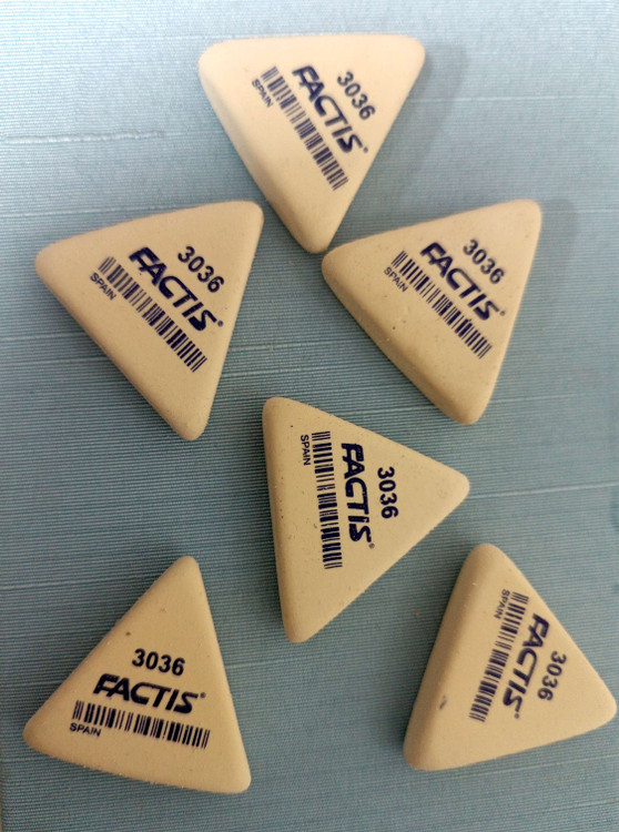 پاکن مثلثی شکل