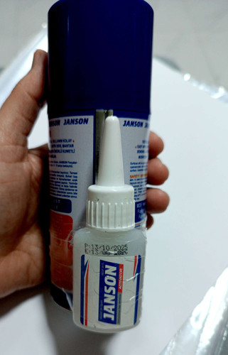 خرید چسب قطره ای اسپری دار جانسون