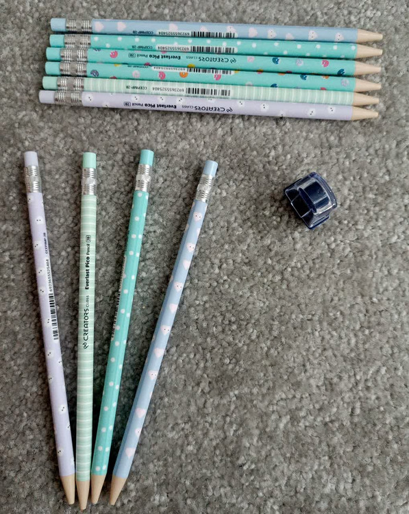 خرید عمده مداد سیاه اتودی فانتزی